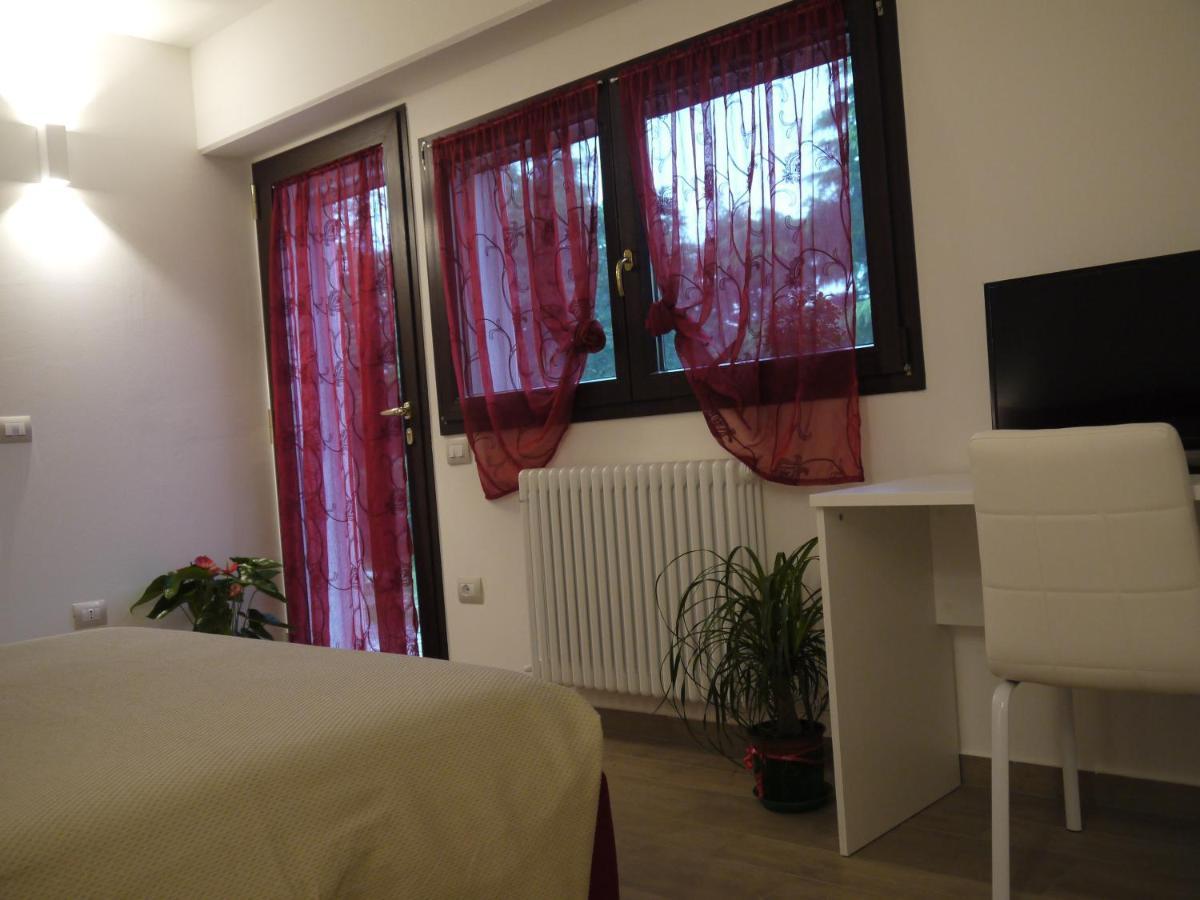 Bed and Breakfast "Cara Pace" In Collina Per Famiglie à Montefiore Conca Extérieur photo