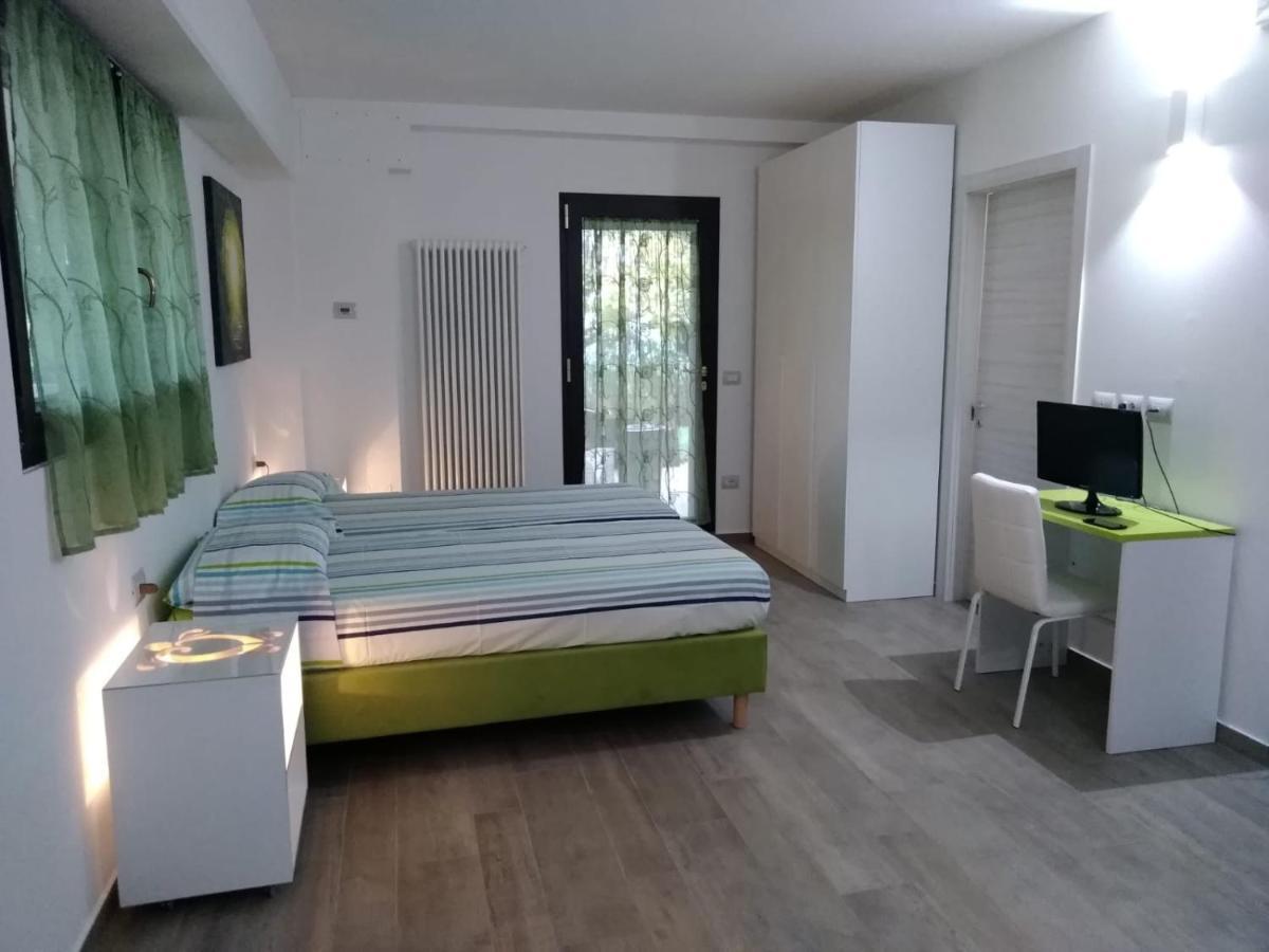 Bed and Breakfast "Cara Pace" In Collina Per Famiglie à Montefiore Conca Extérieur photo