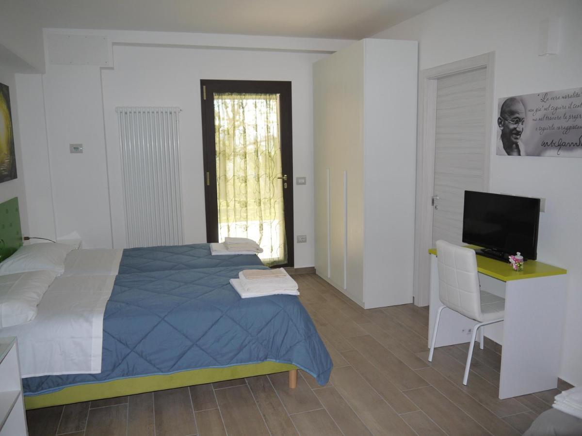 Bed and Breakfast "Cara Pace" In Collina Per Famiglie à Montefiore Conca Extérieur photo